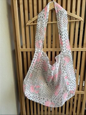 Free people Lightweight Floral Pink & White Women's Sling Bag